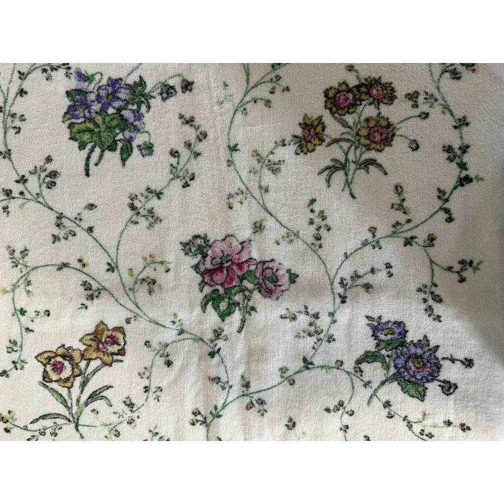 JCPenney 2 Bath Towels & 1 Hand Towel Floral Flowers Garden Chic Shabby Cottage